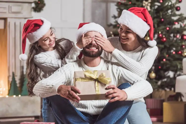 The 25 Best Christmas Gift Ideas for Dad of 2019 - Gift Giving Today